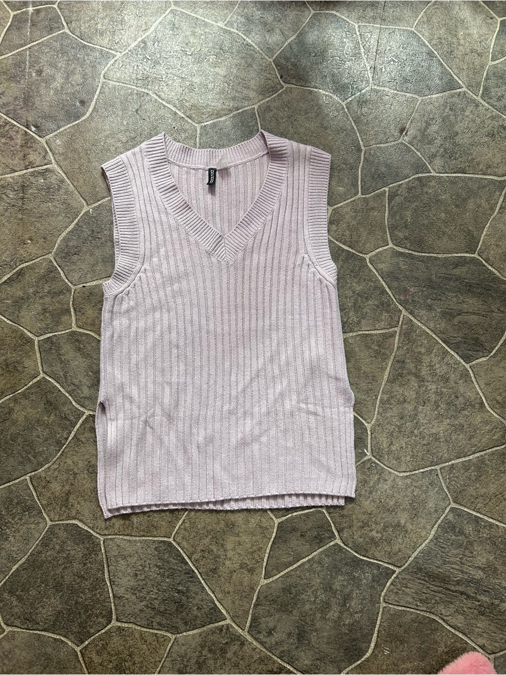 Ribbed V-Neck Sleeveless Knit Top - Light Pink